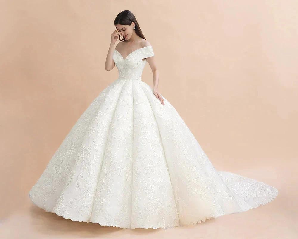 Off Shoulder Floor Length Bridal Gowns Lace Appliques Chapel Train Wedding Dress (ZD14765)