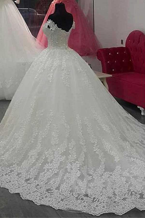 Off-the-shoulder Neckline Ball Gown Wedding Dress With Lace Appliques (ZD15409)