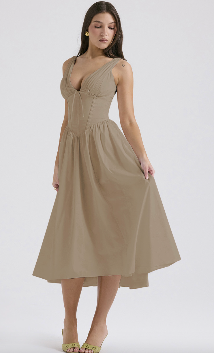 Isolde Elegant Dress