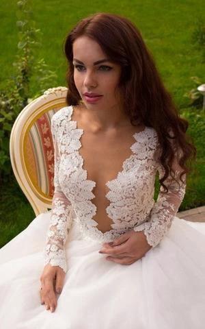 Princess A-Line V-Neck Tulle Ivory Long Sleeves Wedding Dresses (ZD16051)