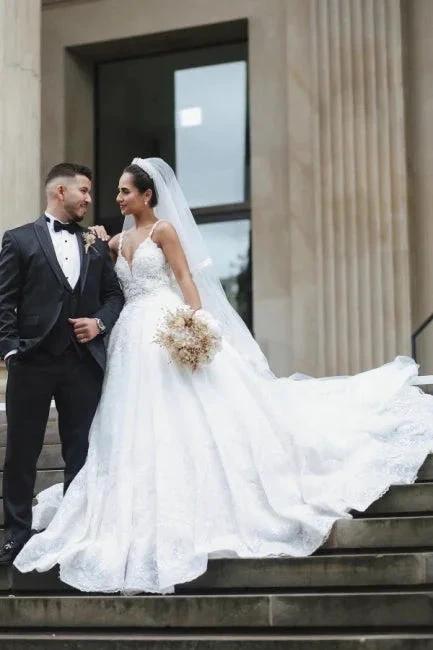 Princess White A-line V-neck Sleeveless Wedding Dresses With Lace (ZD14972)