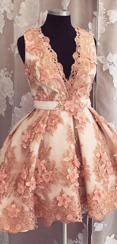 Tulle A-line V-neck Homecoming Dress Sleeveless Short Homecoming Dress S23683 - VelvetHem