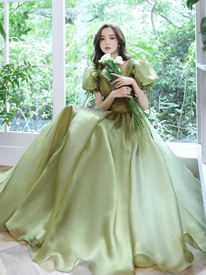Socialite evening dress, escaped princess high sense party dress, bubble sleeve green prom dress - VelvetHem