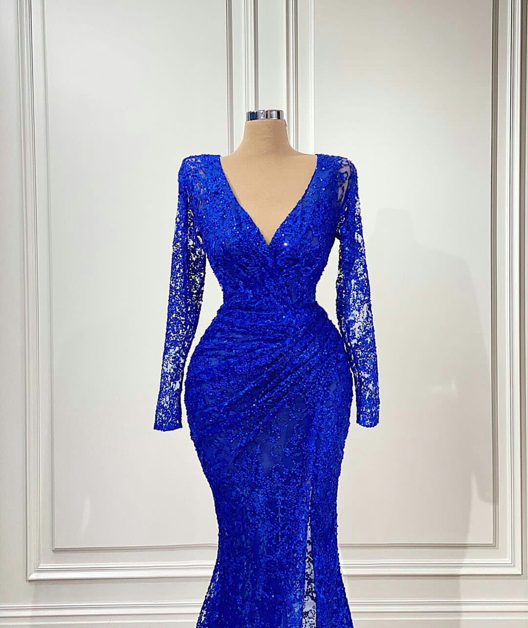 Royal Blue Mermaid Evening Gowns V Neck Long Sleeve Side Split Evening Gowns Red Carpet Illusion Prom Dress - VelvetHem