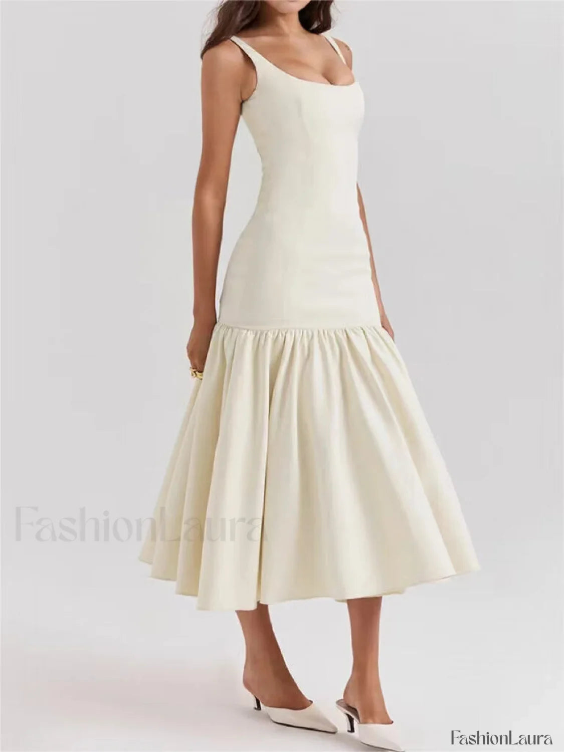 Cpcomense250803 097 Urban Dress for Layered Outfit Styling