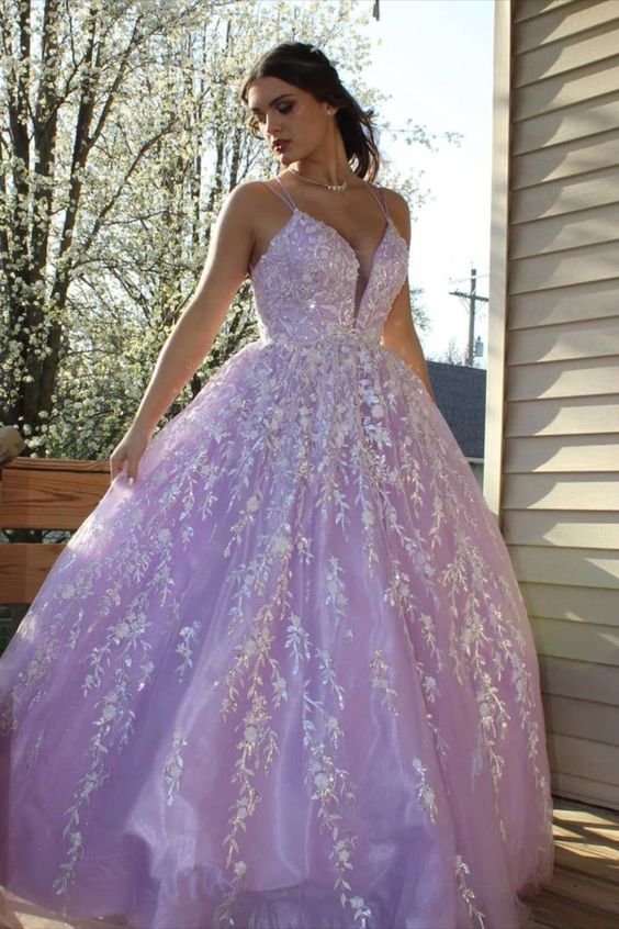 Elegant Straps Lace Appliques Lavender Prom Dress - VelvetHem