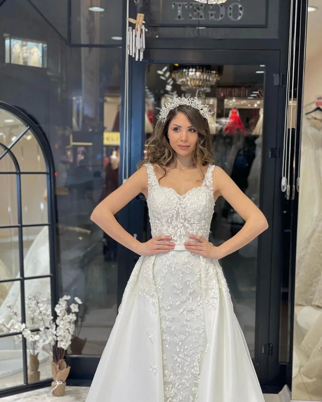 Sexy Floor Length Sweetheart Traps Sleeveless Mermaid Lace Weddding Dress with Court Train (ZD14802)