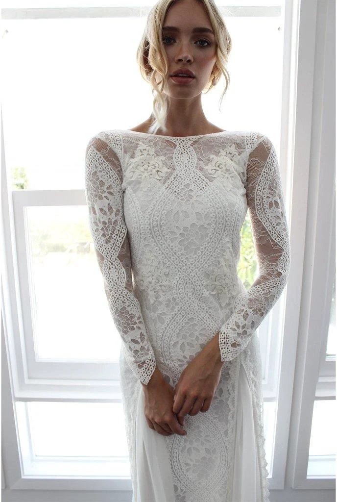 Sheath/Column Lace Wedding Dress With Long Sleeve Open Back Bridal Gown (ZD16339) - VelvetHem