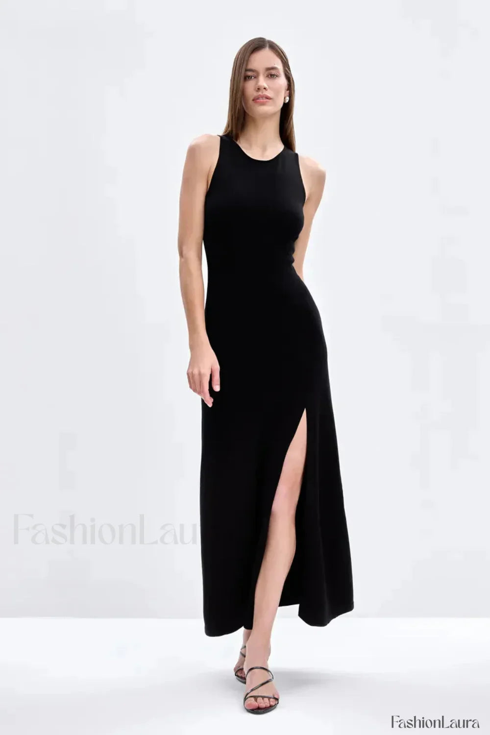 Sleeveless Split Bodycon Dress with Relaxed Fit and Modern Casual Wear