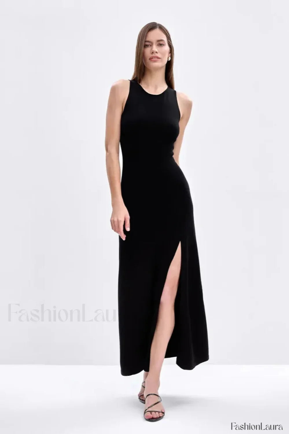 Sleeveless Split Bodycon Dress with Relaxed Fit and Modern Casual Wear