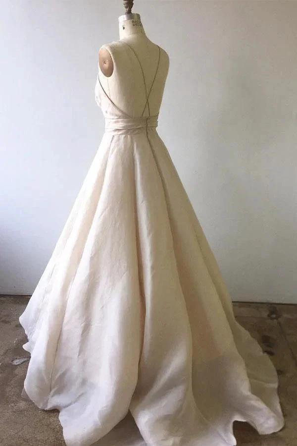 Spaghetti Straps Ivory Long Wedding Dress with Criss Back (ZD16046)