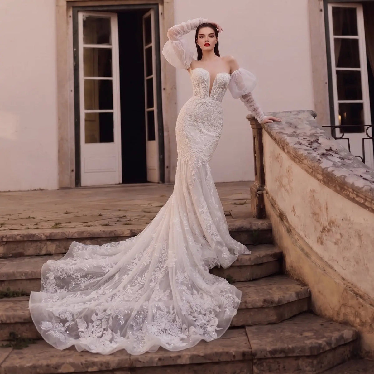 Glamorous White Sweetheart Neckline Mermaid Wedding Dress with Detachable Tulle Sleeves ZP056 - VelvetHem