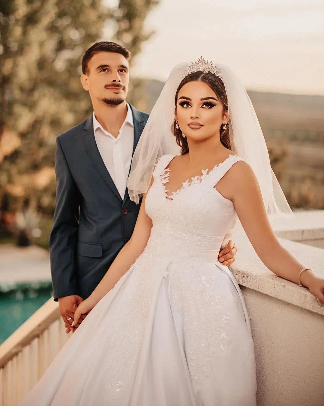 Trendy Floor Length Sweetheart Traps Sleeveless A-Line Satin Wedding Dress with Beads (ZD14778)