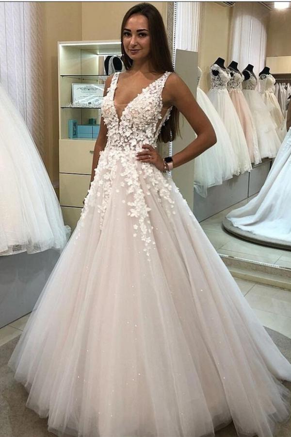 V-Neck Sleeveless Tulle Wedding Dress With Appliques (ZD17517)