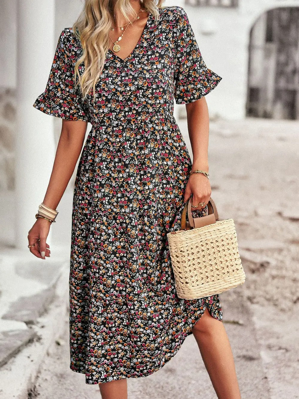 Amparo Timeless and Stylish Summer Dress for Women Relaxed Modern Fit