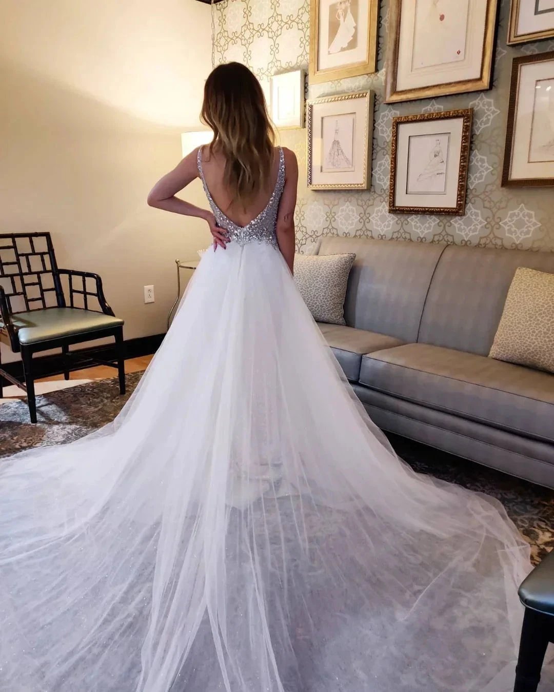 Vintage A-Line V-neck Tulle Open Back Wedding Dress (ZD15039)