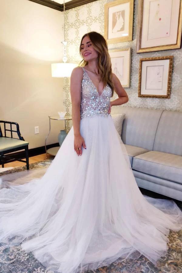 Vintage A-Line V-neck Tulle Open Back Wedding Dress (ZD15039) - VelvetHem