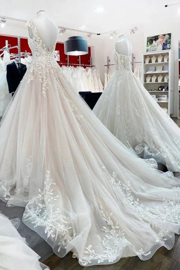 Vintage Long A-line Jewel Tulle Ruffles Wedding Dress with Lace Appliques (ZD15270)