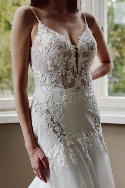 Vintage Mermaid V-neck Spaghetti Straps Lace Wedding Dresses With Train (ZD14529) - VelvetHem
