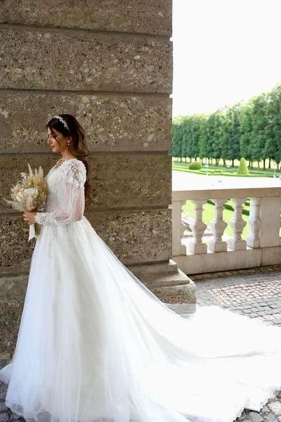 White A-line Long Sleeves Tulle Wedding Dress With Lace (ZD14651) - VelvetHem