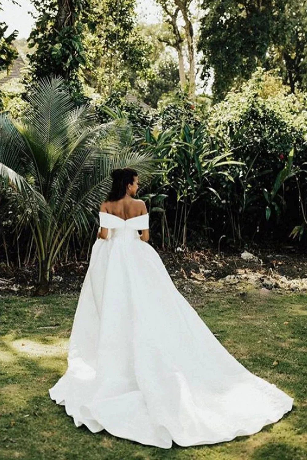 White Long Ball Gown Off The Shoulder Satin Wedding Dress (ZD15989)