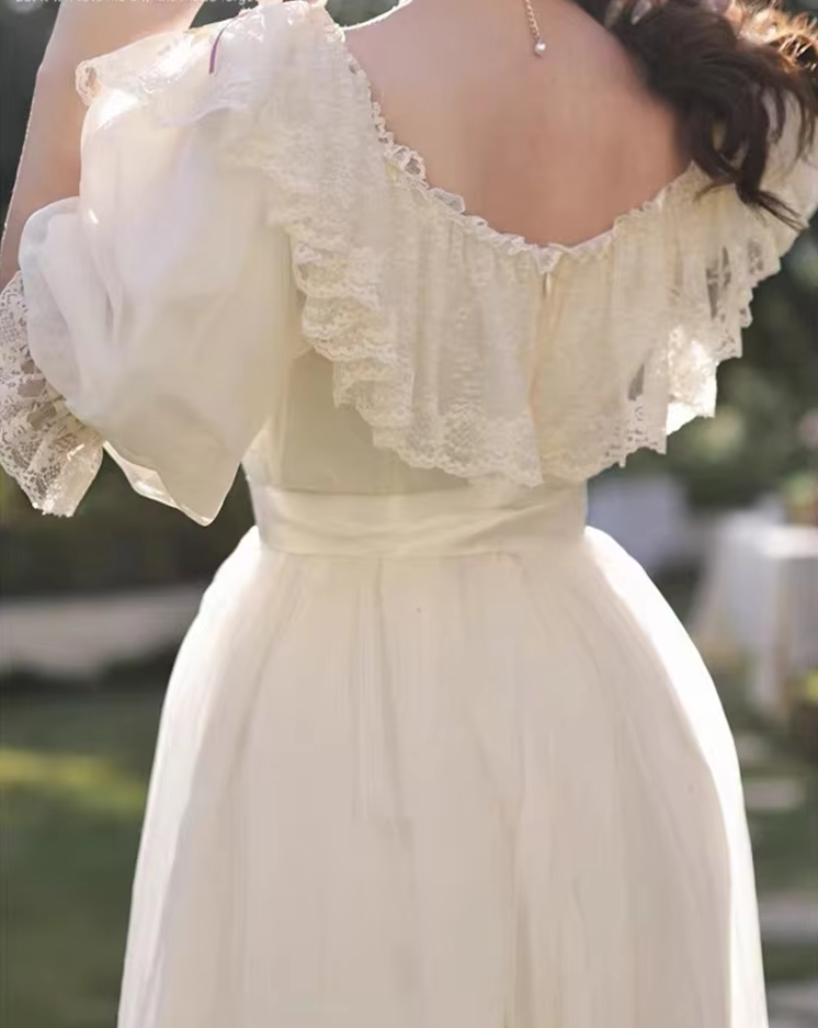 Vintage Victorian Style White Princess Dress Retro Lace Puff Sleeve Romantic Dress fg7265 - View 3 | VelvetHem