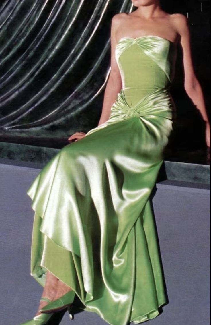 Vintage Strapless Satin Long Green Prom Dresses Evening Dress fg7140 - View 2 | VelvetHem