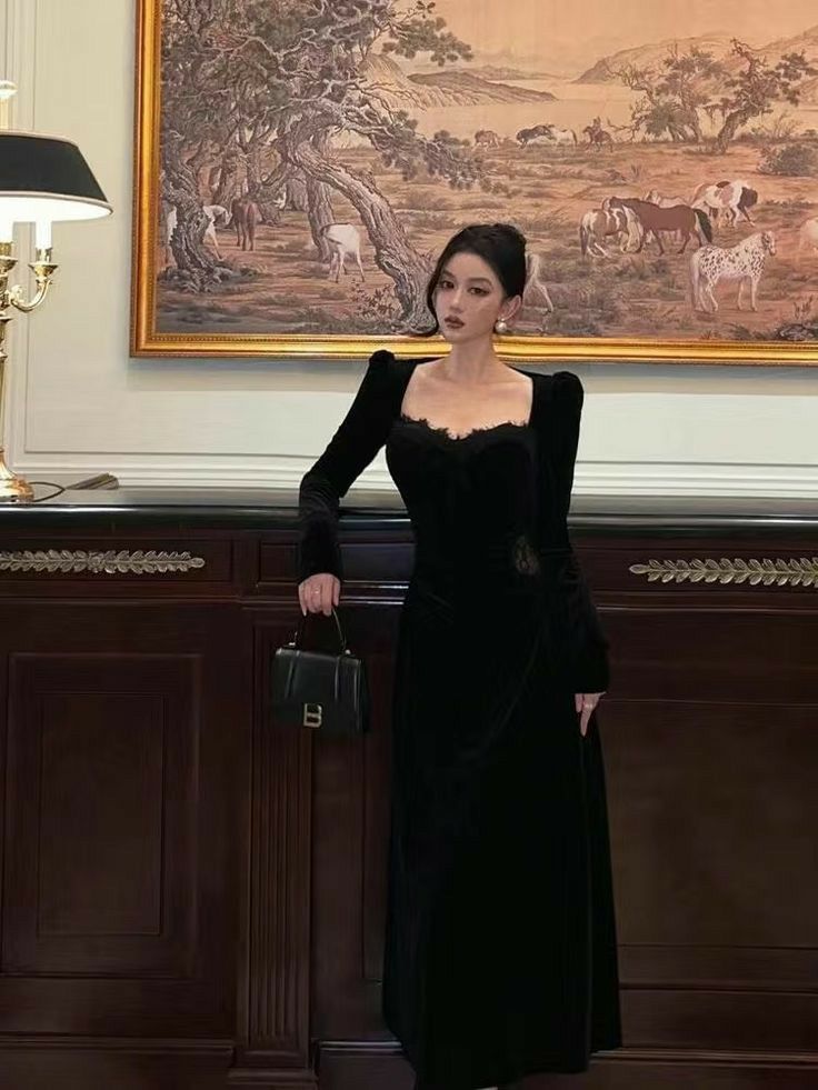 Vintage Balck Long Sleeve Dress Woman Elegant Fashion Velvet Prom Dresses fg7012 - View 3 | VelvetHem