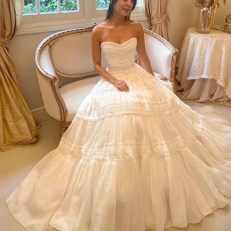 Vintage Wedding Dresses Strapless A Line Classic Bridal Gown fg6957 - VelvetHem