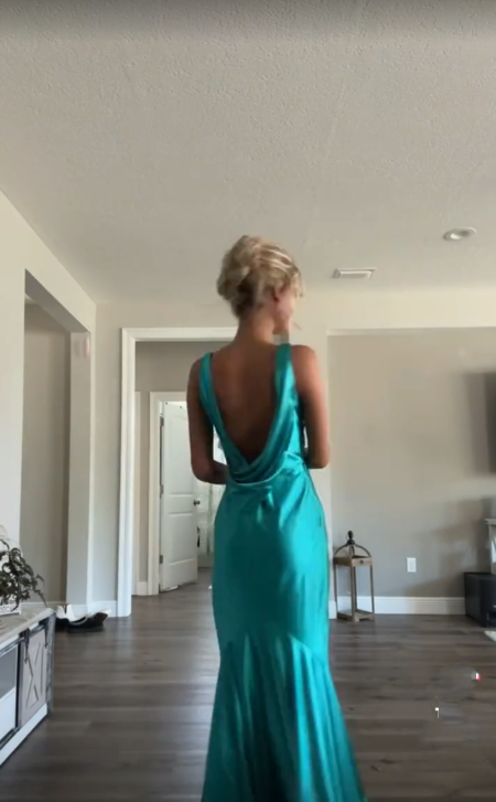 Sexy V Neck Sleeveless Evening Dress Long Prom Dresses Online fg6680 - View 4 | VelvetHem