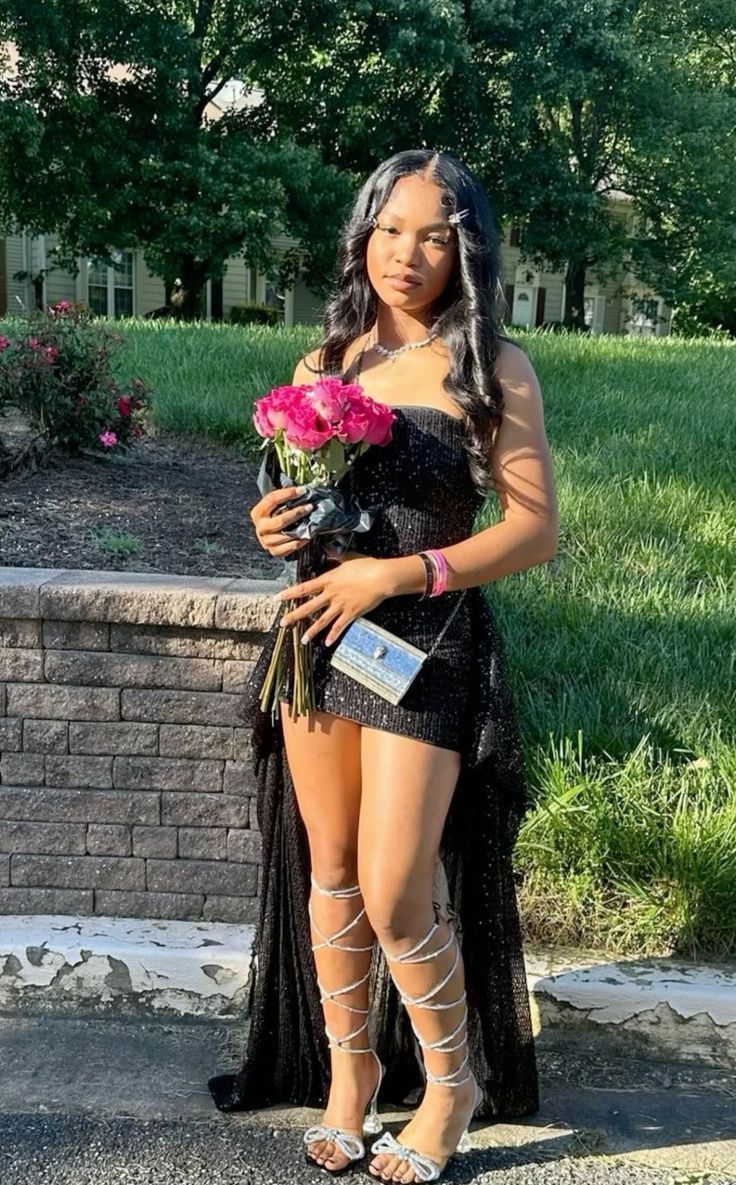 Fashion Black Sequin Strapless Homecoming Dress Short Prom Dress With Train Y7704 - VelvetHem