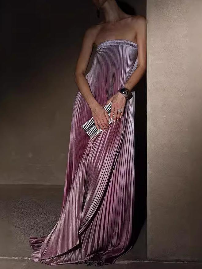 Gradient Strapless Pleated Sleeveless Dress