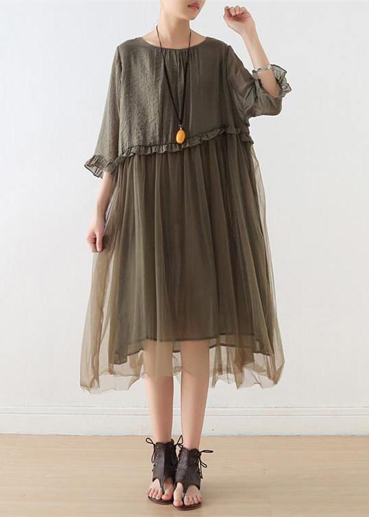 Well Tailored Dress with a Graceful Silhouette