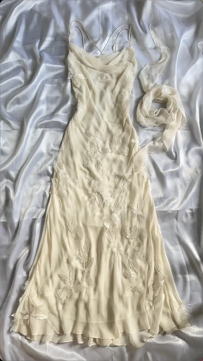 Beautiful Chiffon Appliques Long Prom Dress Elegant Evening Dress