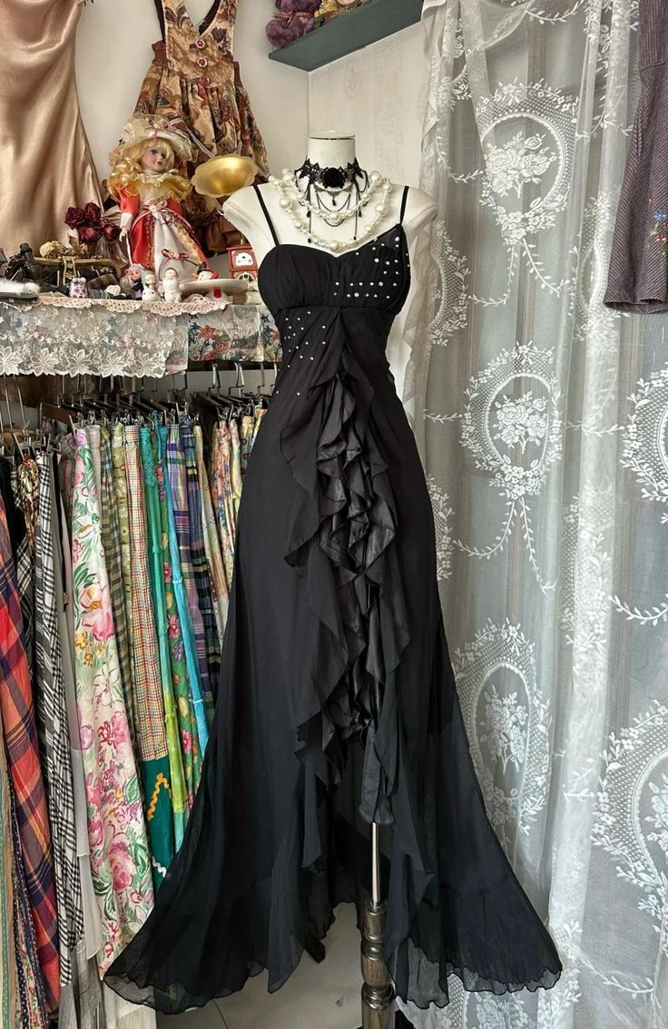 Simple Black Spaghetti Strap Mermaid Chiffon Beaded Prom Dress Evening Dress - VelvetHem
