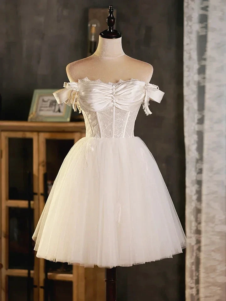 Cute White Tulle Sweetheart Beaded Homecoming Dress White Short Graduation Dresses Y1966 by simplepromdress