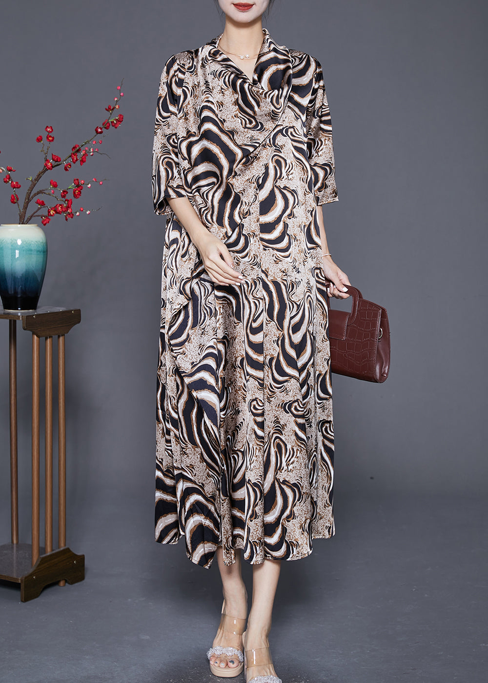 Sophisticated Dress with a Clean Classic Look