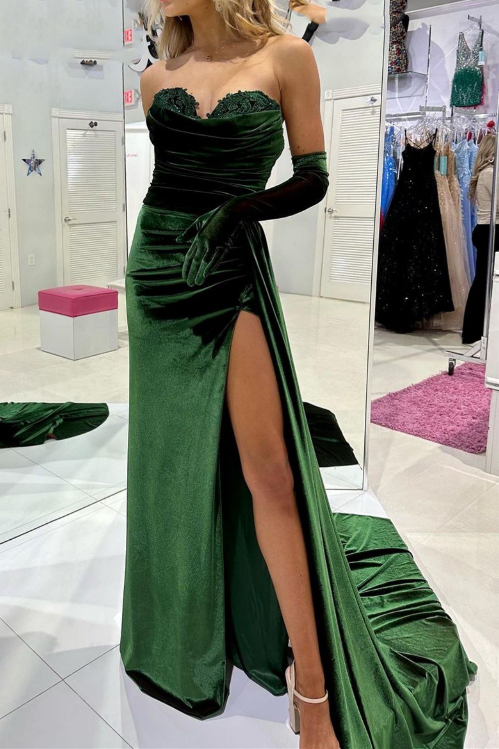 Stylish Mermaid Sweetheart Dark Green Velvet Prom Dress with Split Front - View 3 | VelvetHem