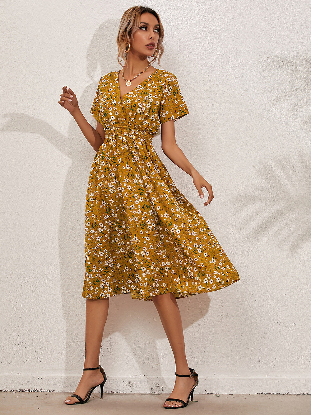 Fashion Casual Small Floral Short sleeved Midi Dresses