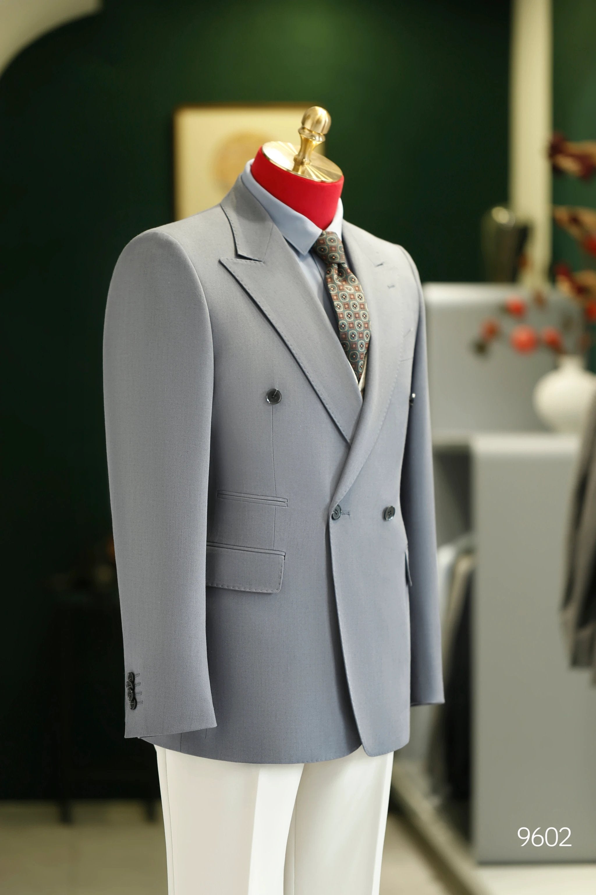Double Breasted Light Grey Wool Suit For Groom And Business Wear (ZD17095)