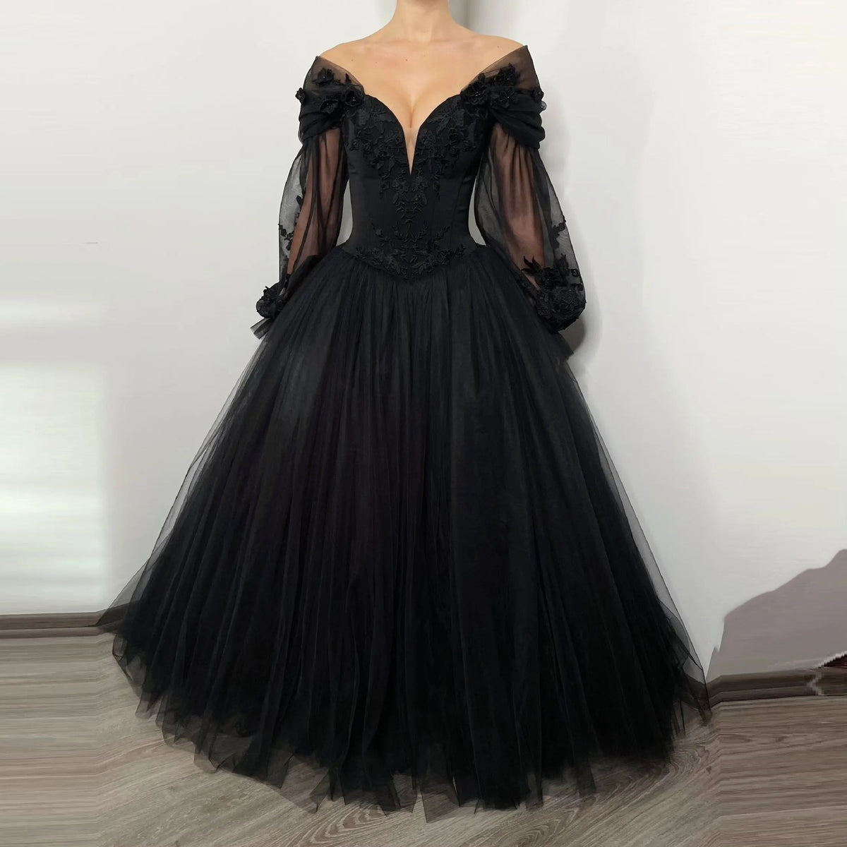 Black Luxury Gothic Wedding Dress 3D Floral Corset Tulle Ball Gown With Train  ZP201