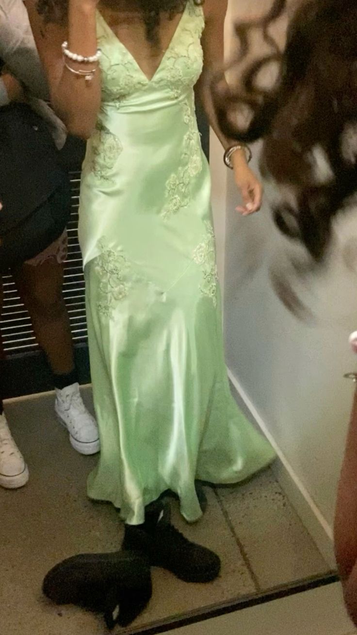 Green Vintage V Neck Beading Long Party Dress Formal Wear Dresses fg6921 - VelvetHem