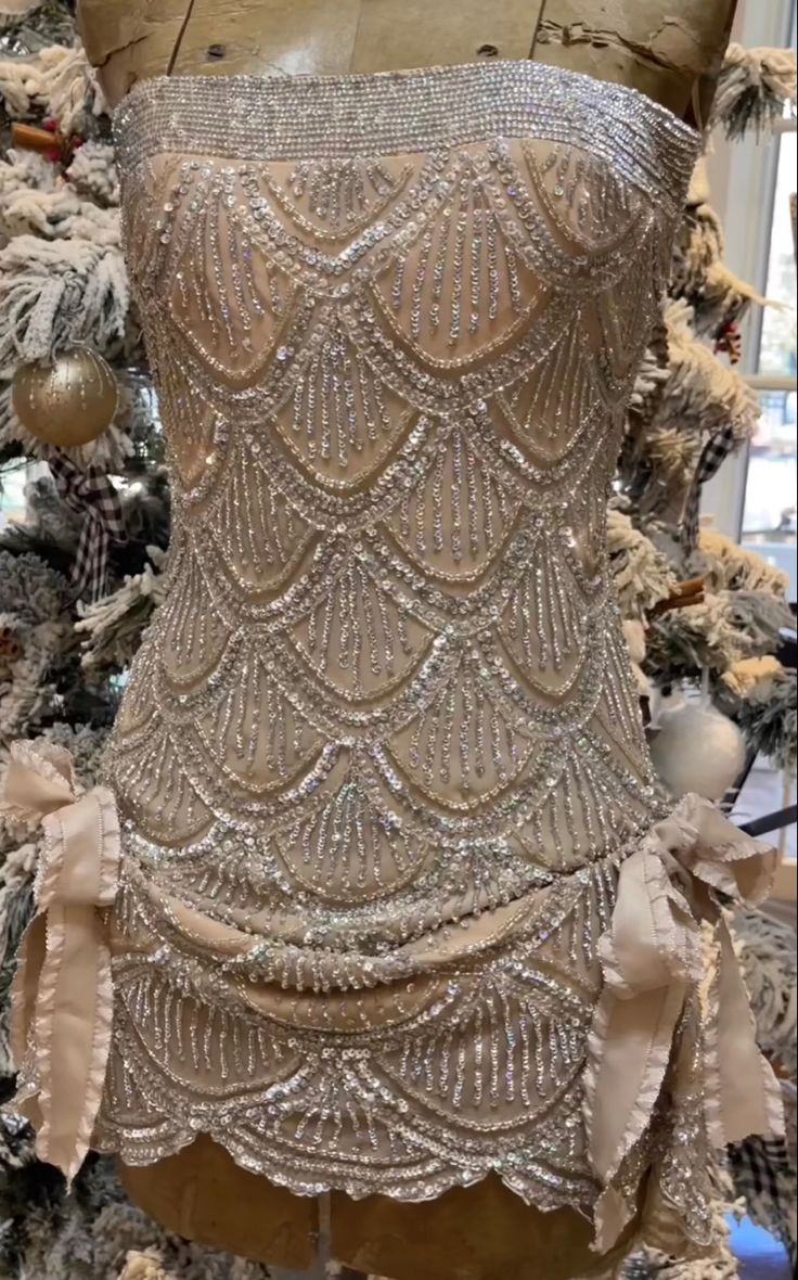 Vintage Strapless Sequin Beaded Cocktail Dress Champagne Sheath Grade Homecoming Dress Birthday Outfits - View 2 | VelvetHem
