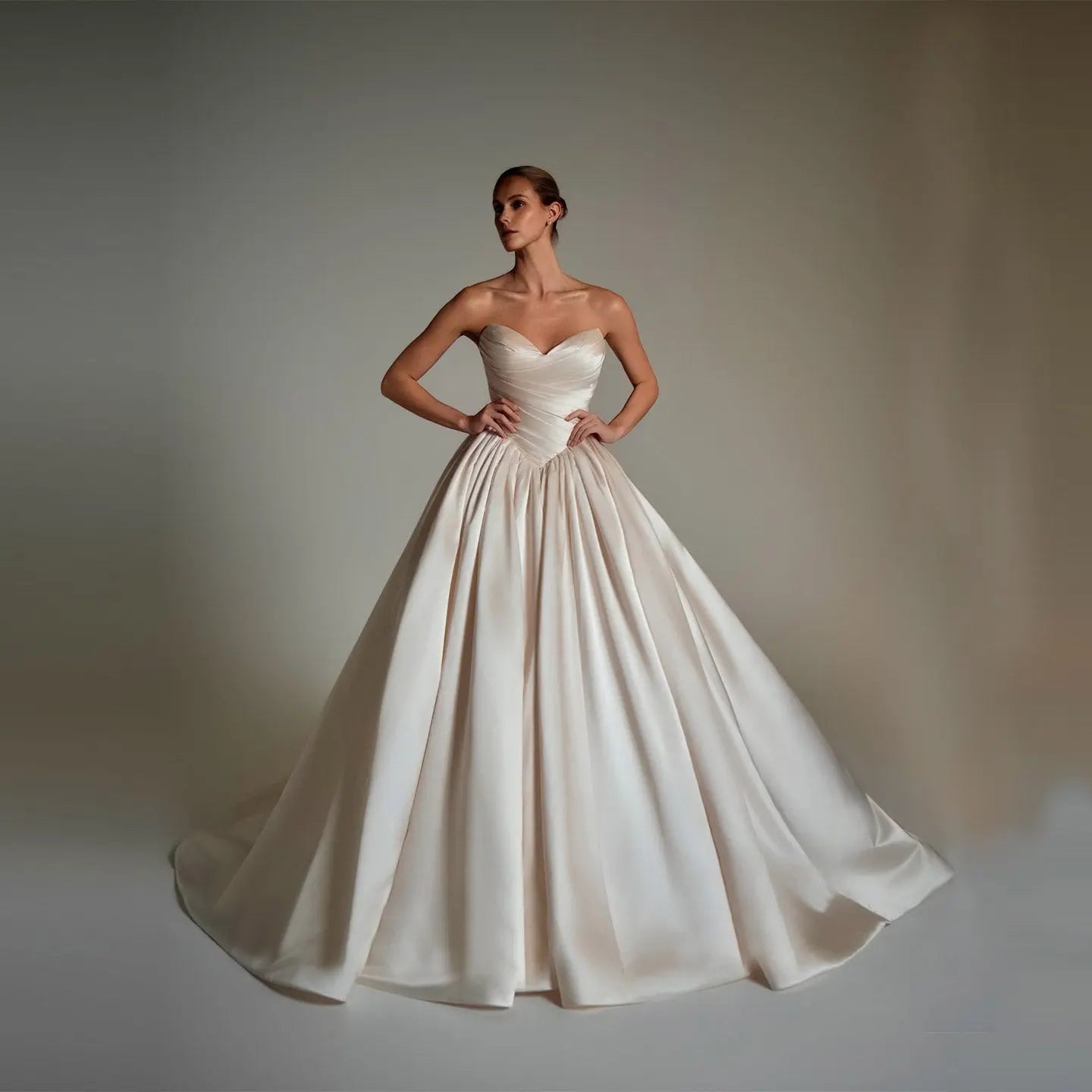 Luxury Champagne Strapless Satin Ball Gown Trailed Wedding Dress ZP144