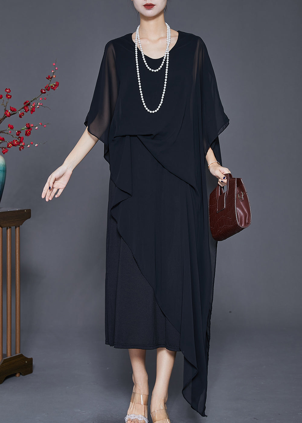 Gracefully Styled Dress for Any Occasion
