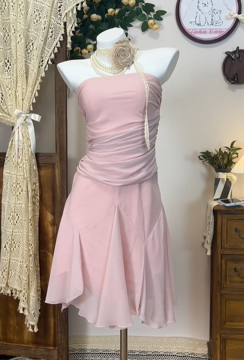 Sweet Pink Strapless Chiffon A Line Homecoming Dress Mini Party Dress - VelvetHem