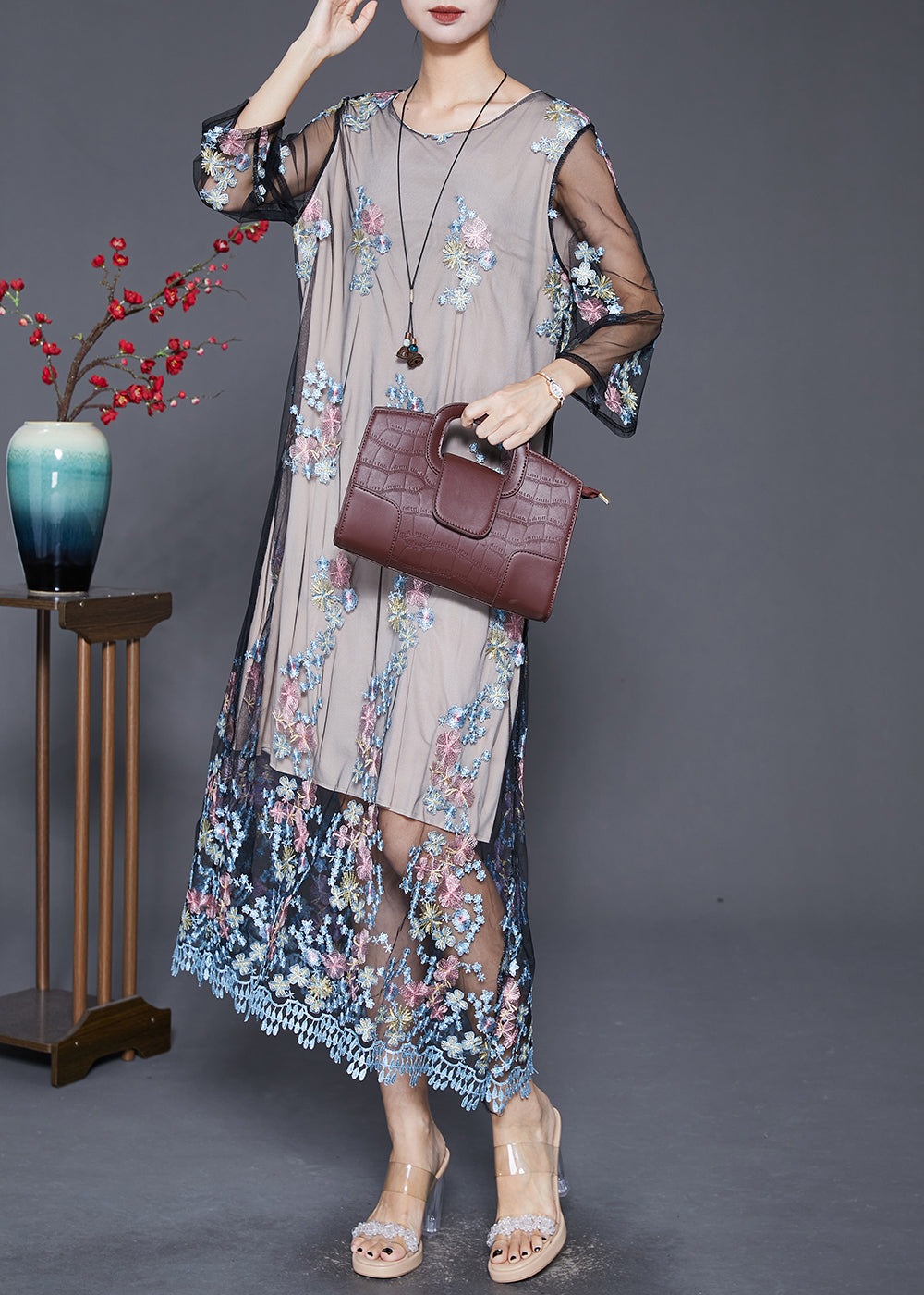 Classic Vintage Dress with a Flattering Fit