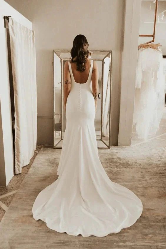 Simple Sheath Square Neck Long Backless Wedding Dress (ZD16205)