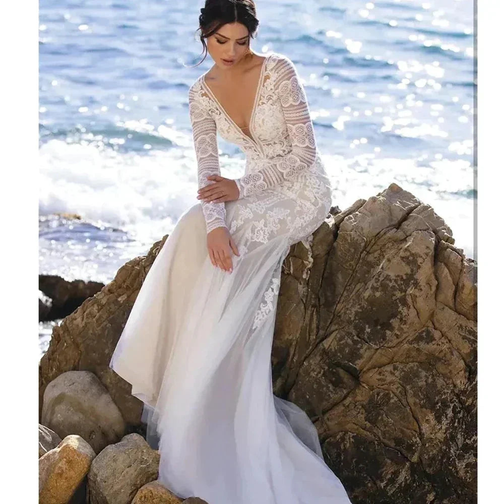 Mermaid Bride Gowns Long Sleeve V-Neck Lace Appliques Sexy Open Back Tulle Wedding Dresses Sweep Train Vestidos De Noive (ZD14136)