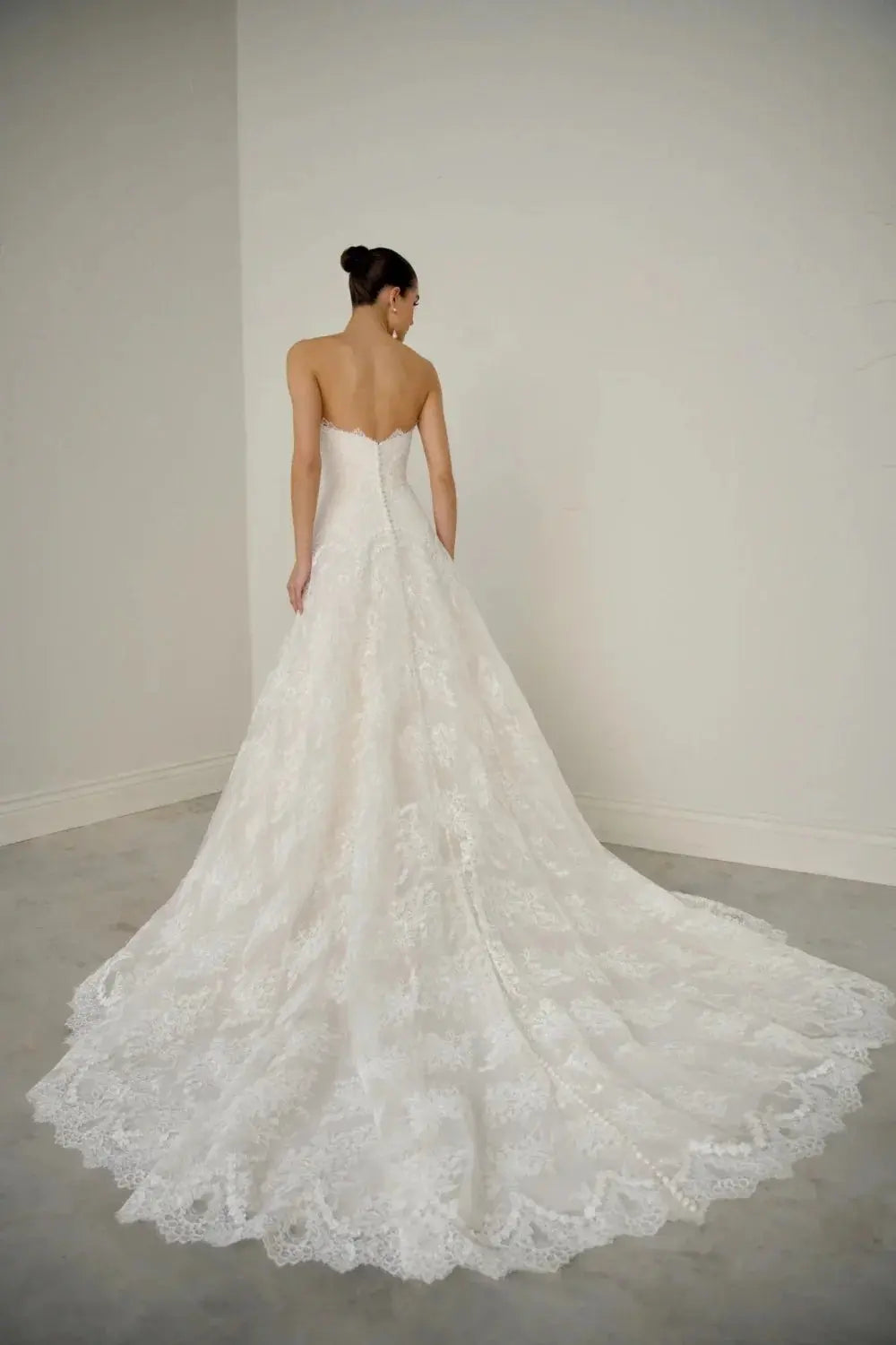 White Classic Eyelash Lace A Line Wedding Dress for Bride ZP208